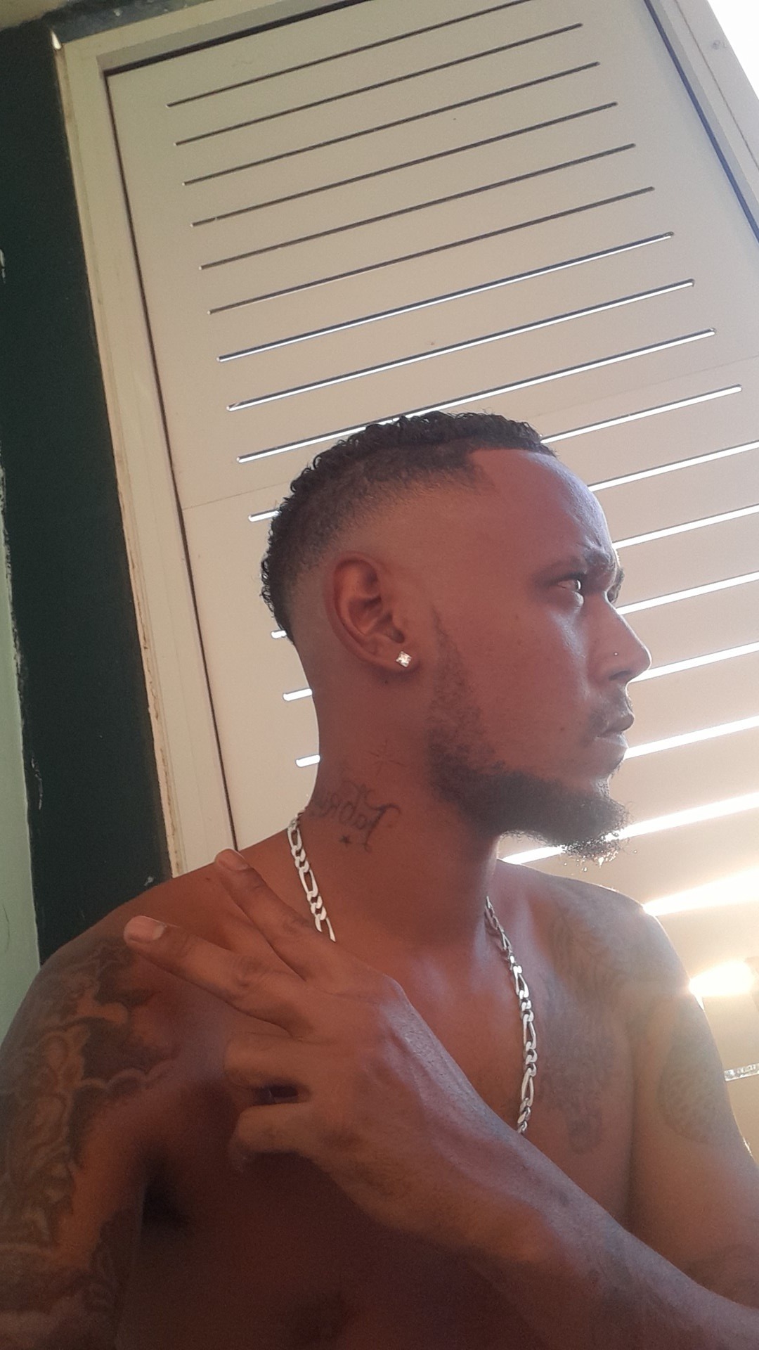 Profil de Charles-pierre, 34 ans, Annonce Gay à Bristol