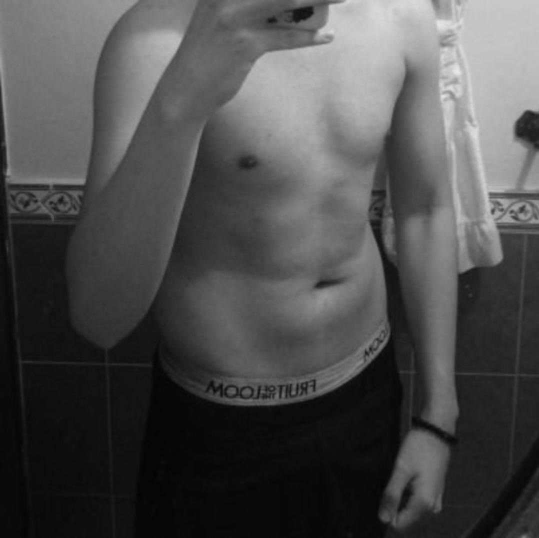 Profil de Adilson, 20 ans, Annonce Gay à Roche Percee