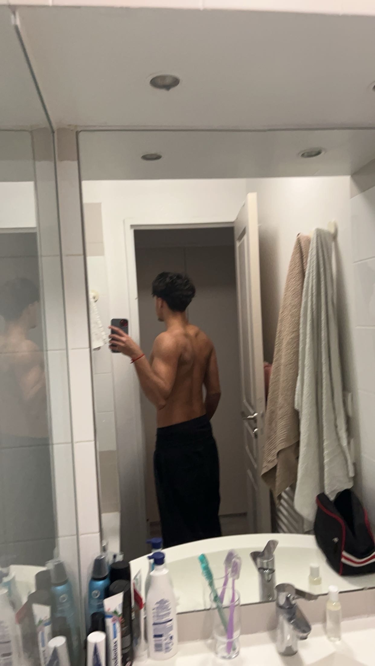 Profil de Moundir, 22 ans, Annonce Gay à Tingwick