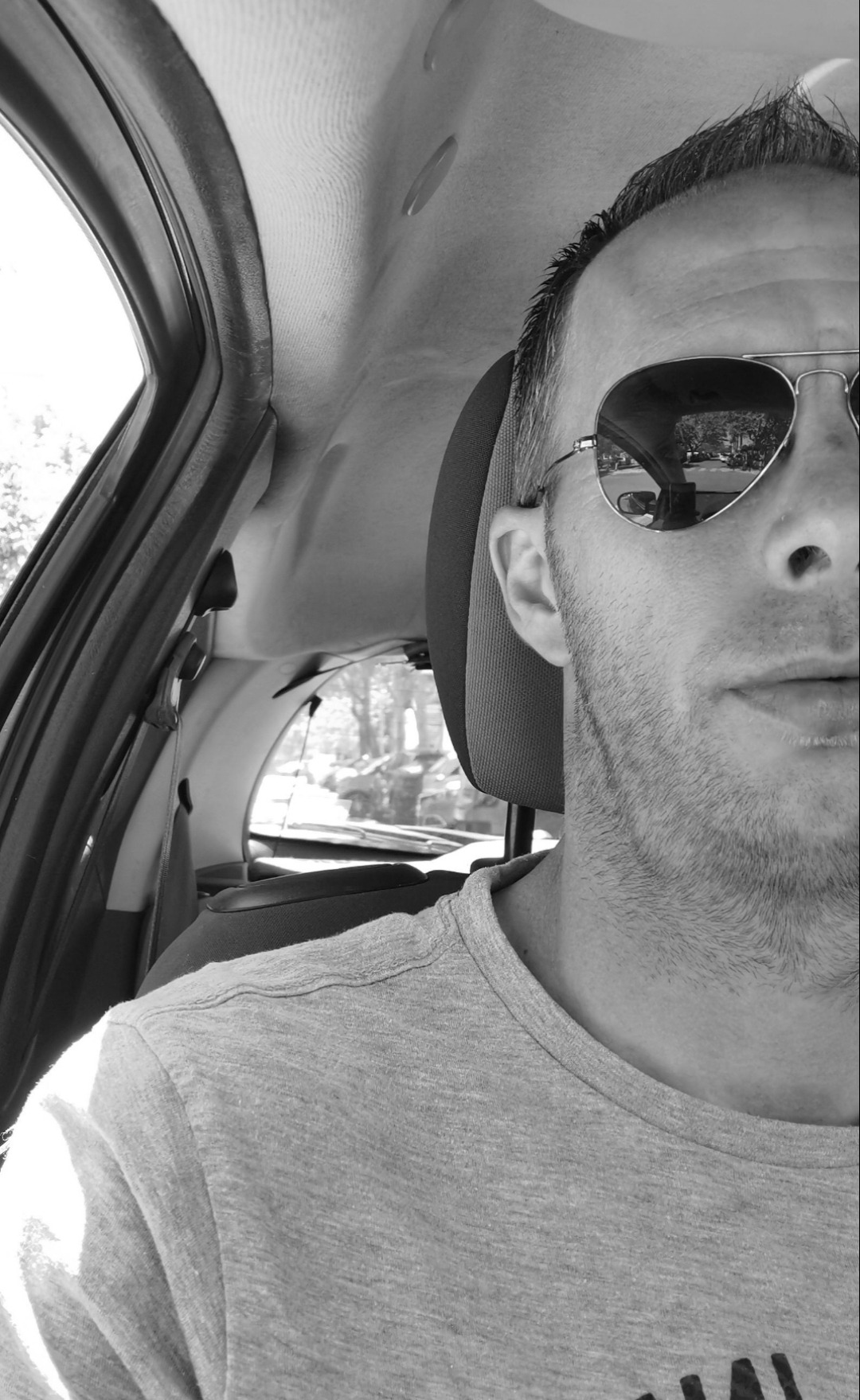 Profil de Nor-eddine, 35 ans, Annonce Gay à Saint-Tharcisius