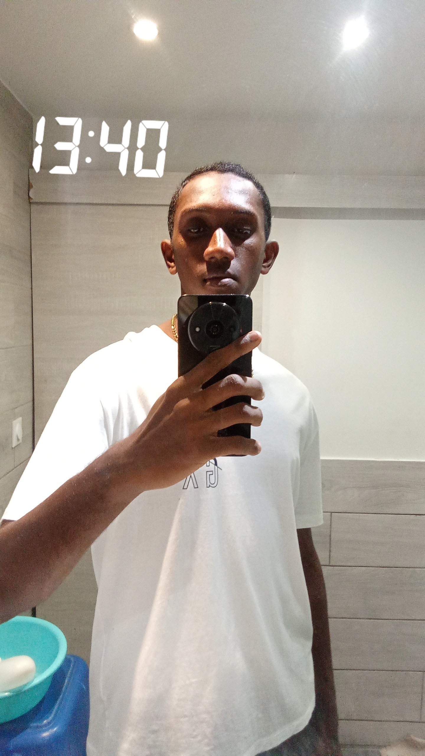 Profil de Nardo, 22 ans, Annonce Gay à Veteran