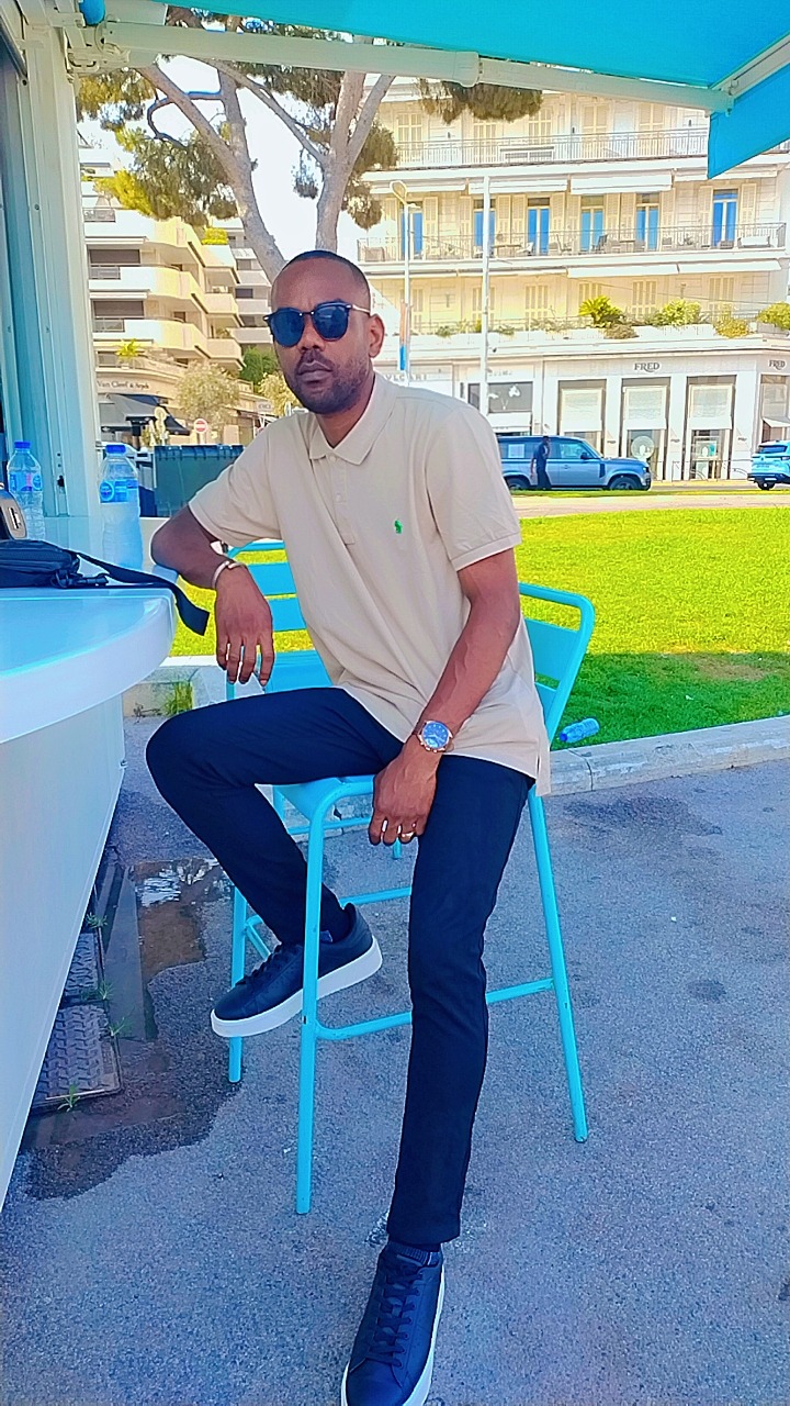 Profil de Tibo, 35 ans, Annonce Gay à Rimbey