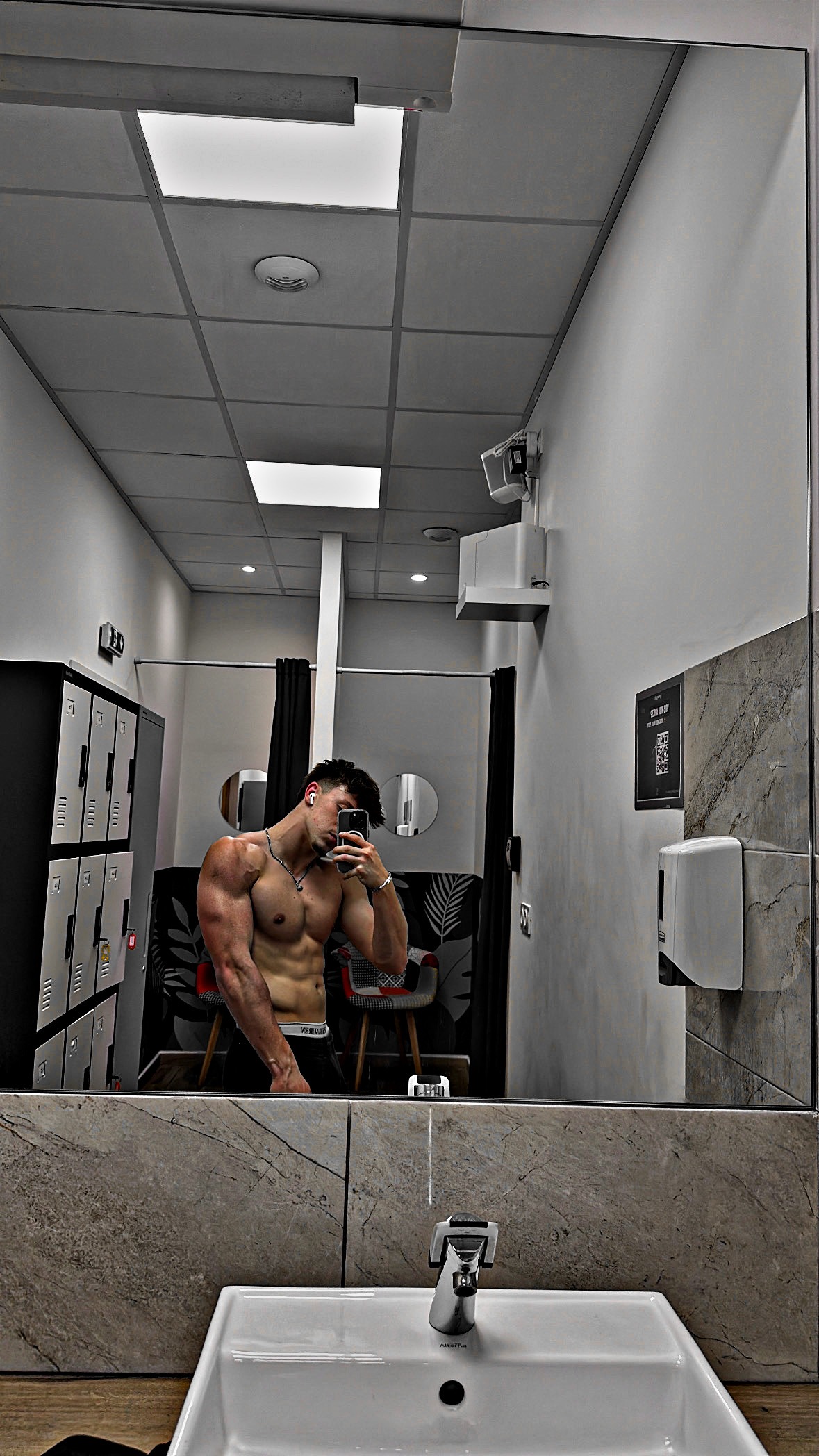 Profil de Isiah, 20 ans, Annonce Gay à Saint-Jean-de-Matha