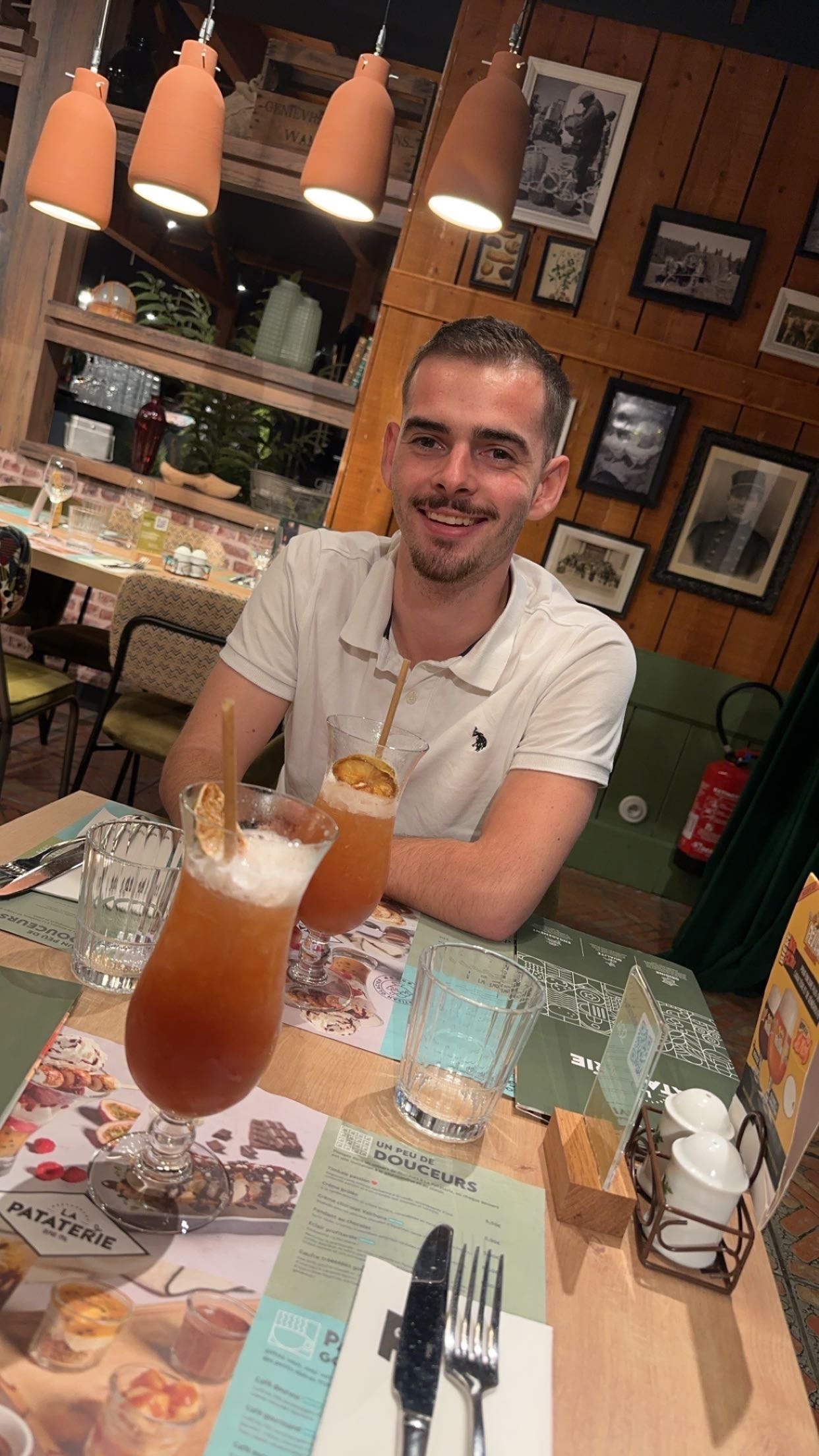 Profil de Maxime, 23 ans, Annonce Gay à Saint-Valentin