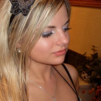 Profil de Nives, 30 ans, Annonce Gay à Maricourt