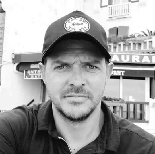 Profil de Yecine, 45 ans, Annonce Gay à Whale Cove