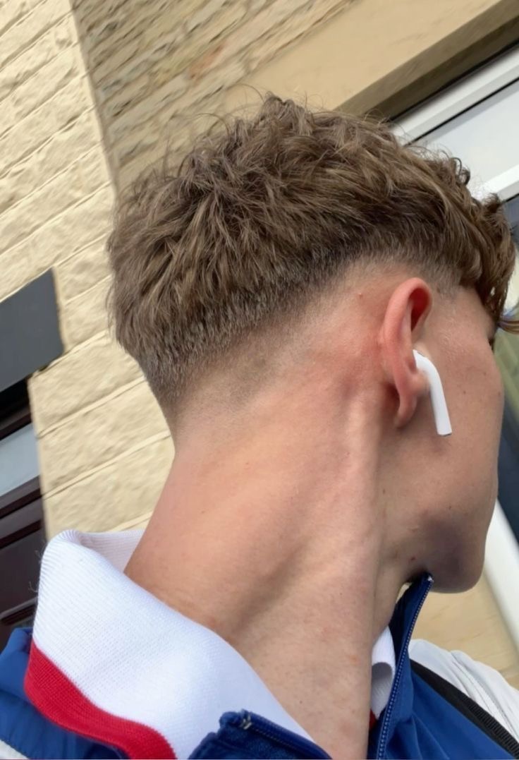 Profil de Demis, 20 ans, Annonce Gay à Uashat