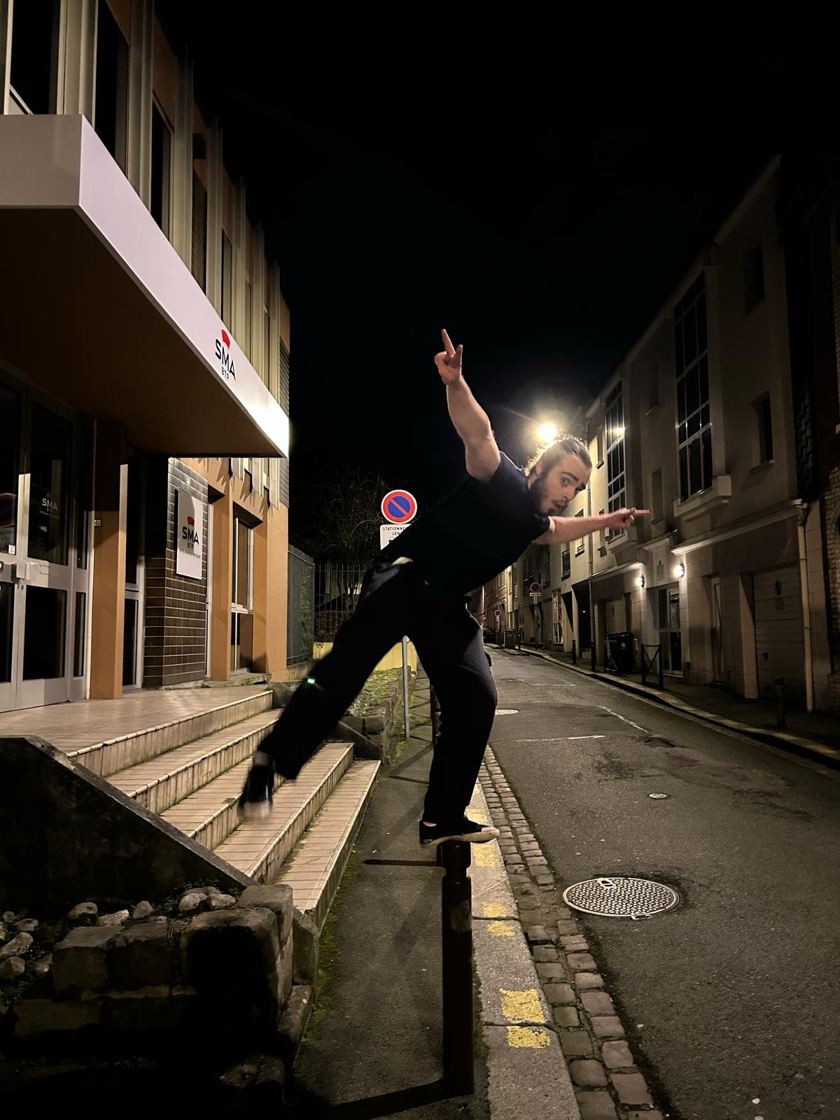 Profil de Yveric, 21 ans, Annonce Gay à Saint-Clet