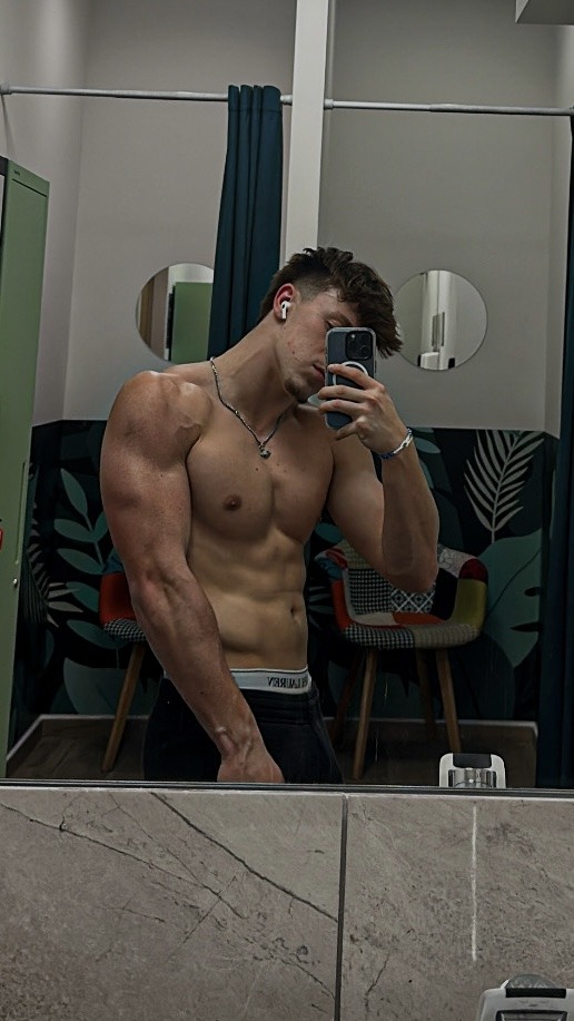 Profil de Clark, 18 ans, Annonce Gay à Newbury