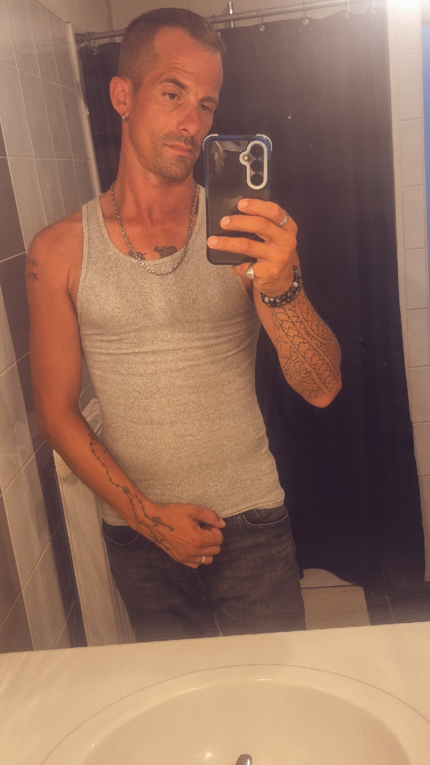 Profil de Faize, 36 ans, Annonce Gay à Pine Falls