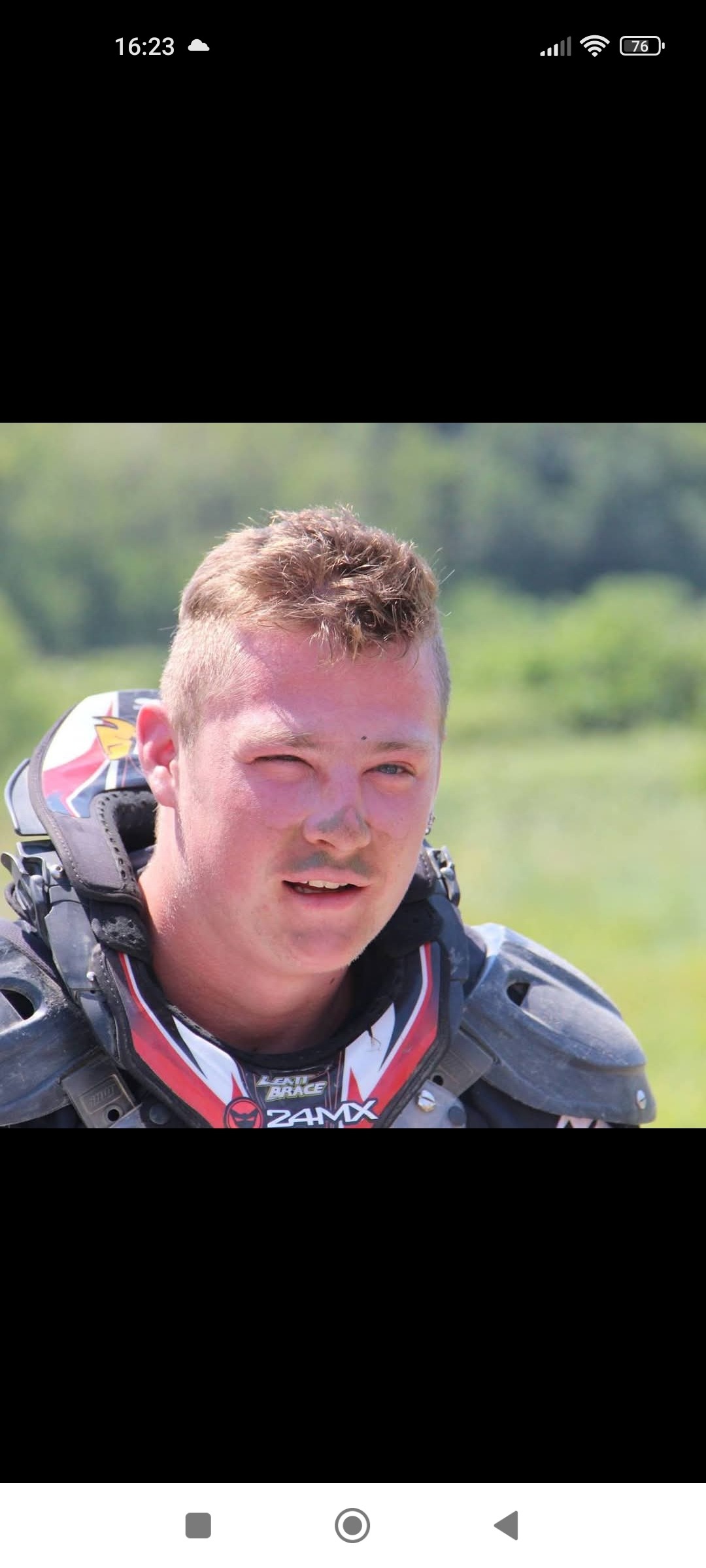 Profil de Adan, 28 ans, Annonce Gay à Lougheed