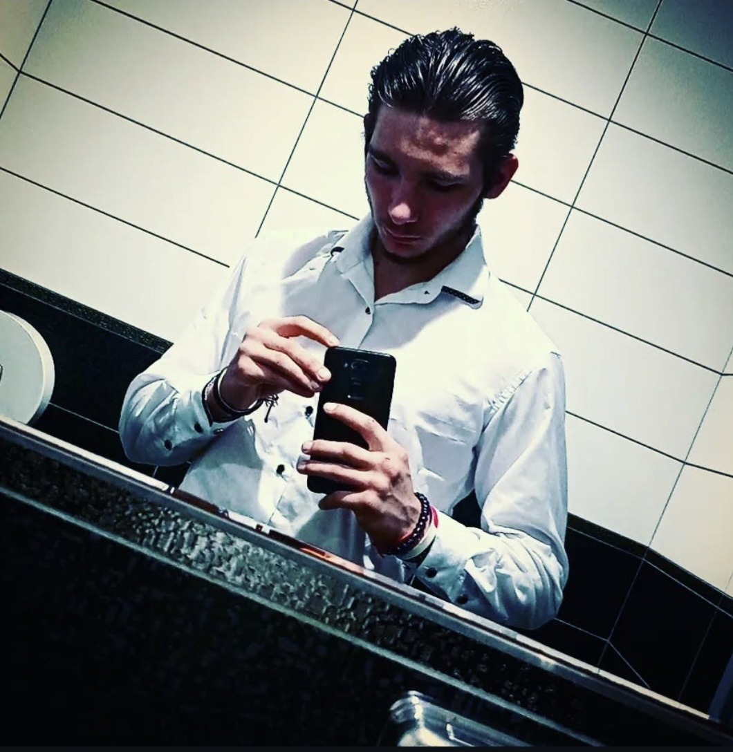 Profil de Eliaou, 21 ans, Annonce Gay à Johnson