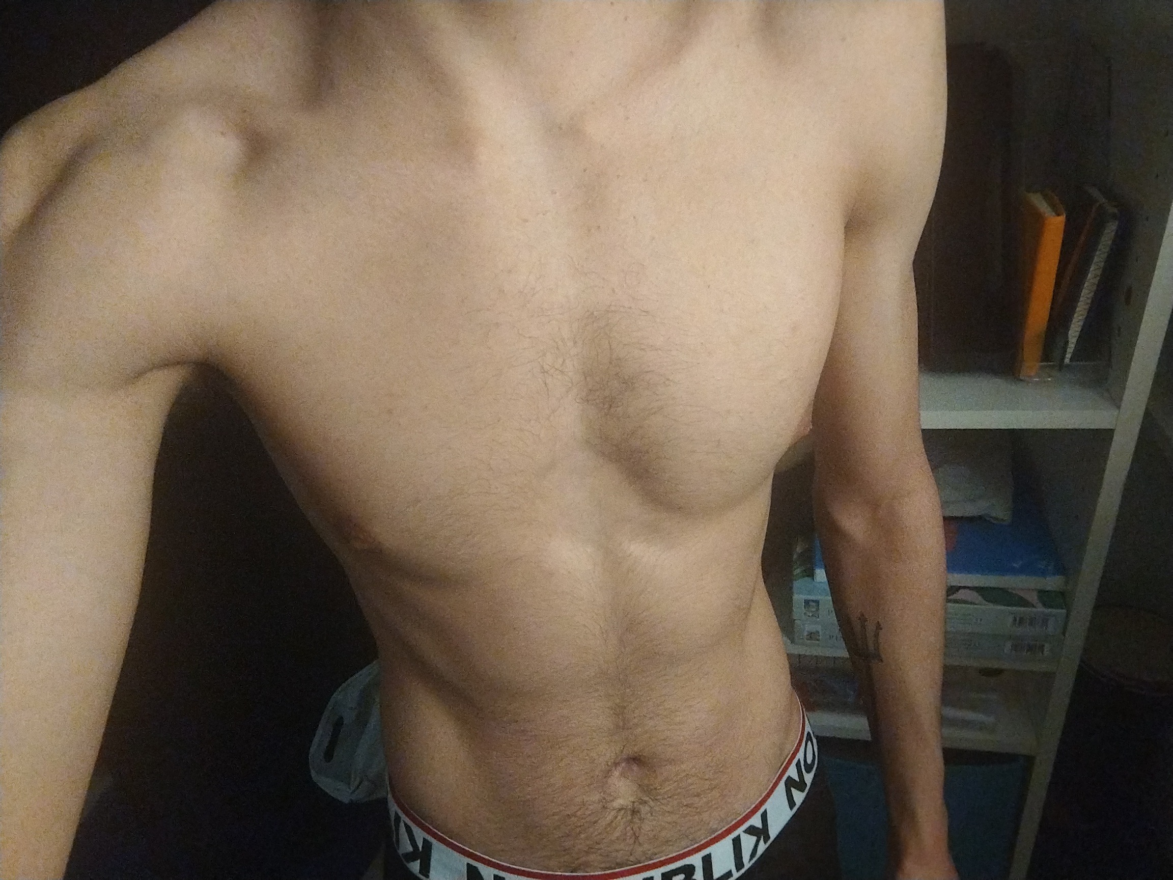 Profil de Elyahou, 18 ans, Annonce Gay à Lang