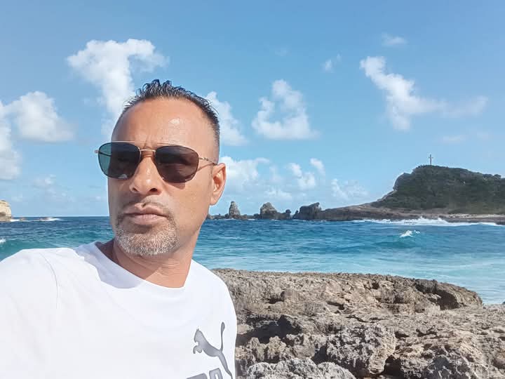 Profil de Volcy, 48 ans, Annonce Gay à Saint-Hubert