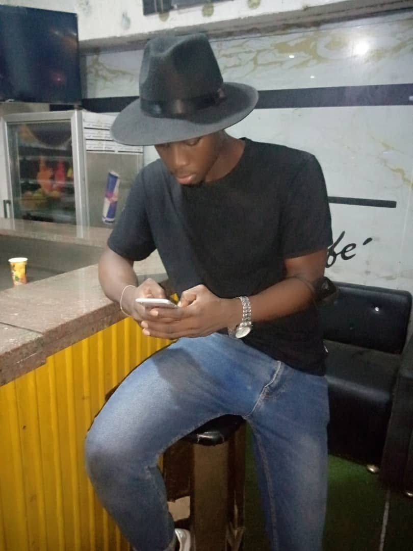 Profil de Jordane, 25 ans, Annonce Gay à Machar