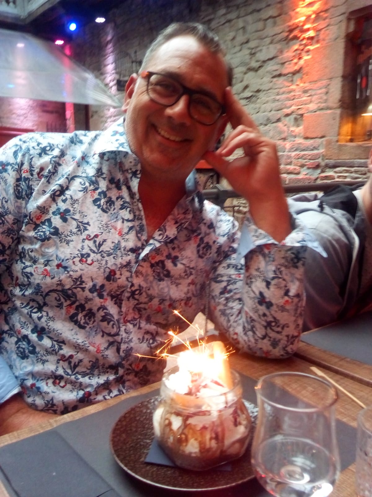 Profil de Guilian, 46 ans, Annonce Gay à Duchess