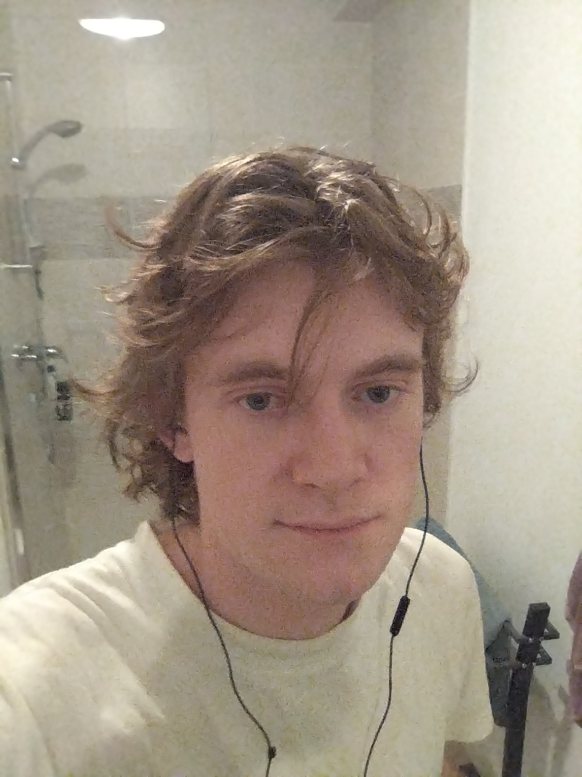 Profil de Eryck, 20 ans, Annonce Gay à Saint-Clet