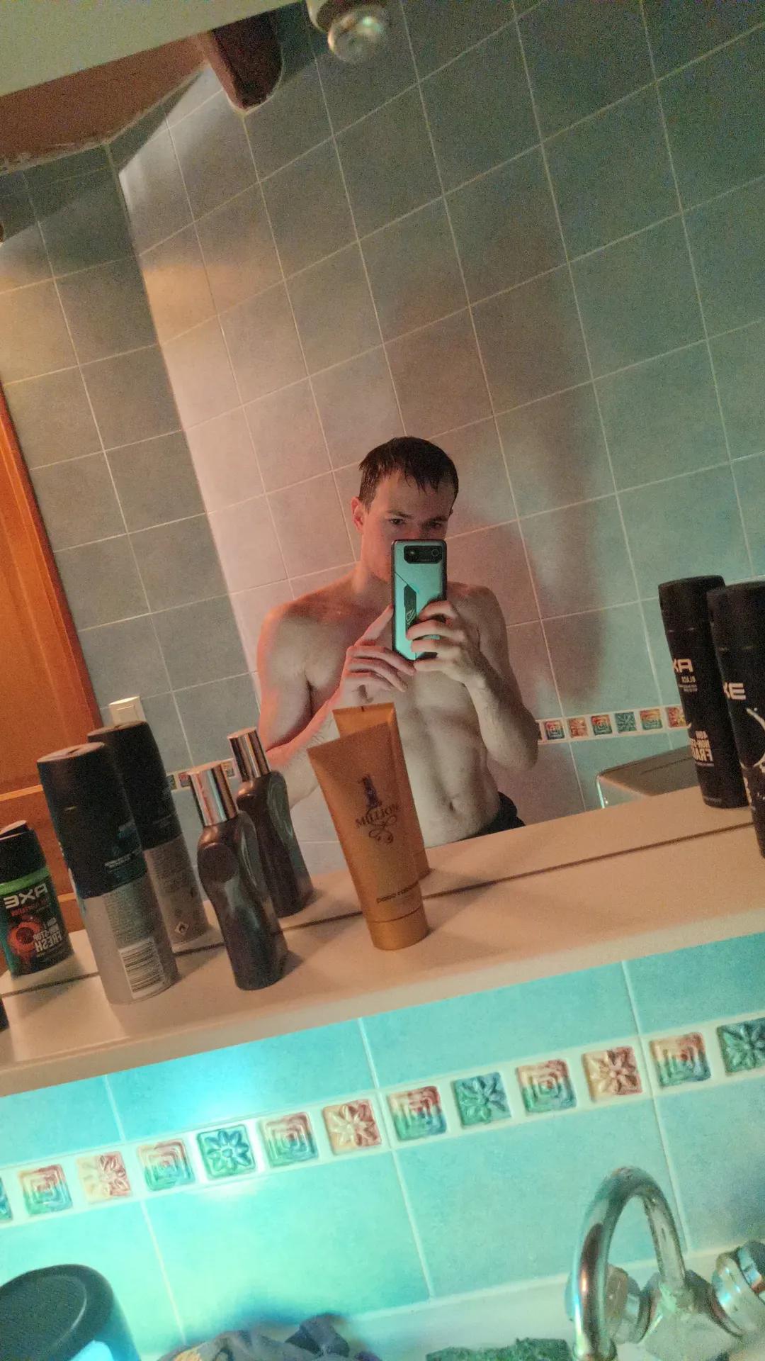 Profil de Taher, 23 ans, Annonce Gay à Perth