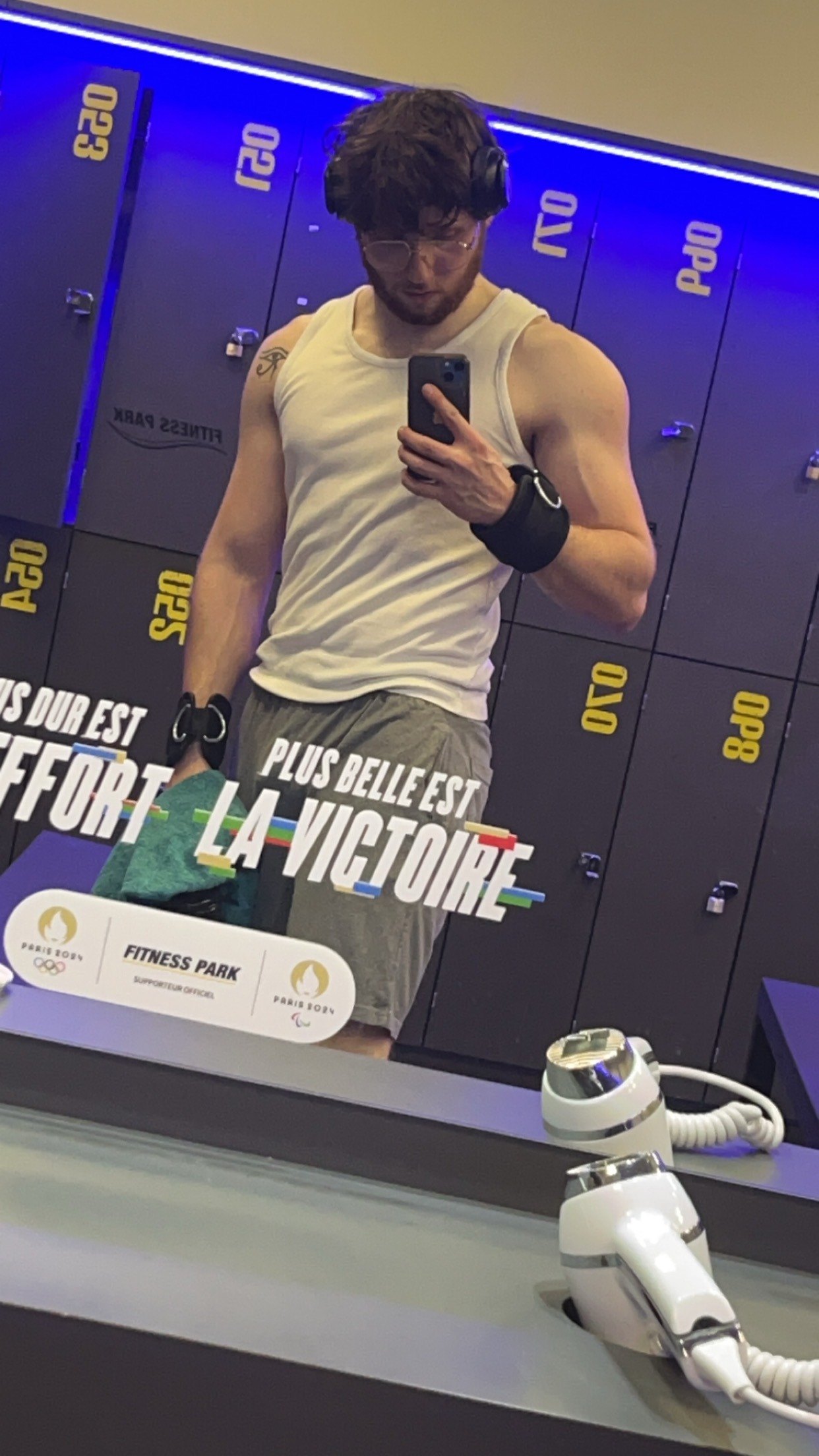 Profil de Youn, 22 ans, Annonce Gay à Roblin