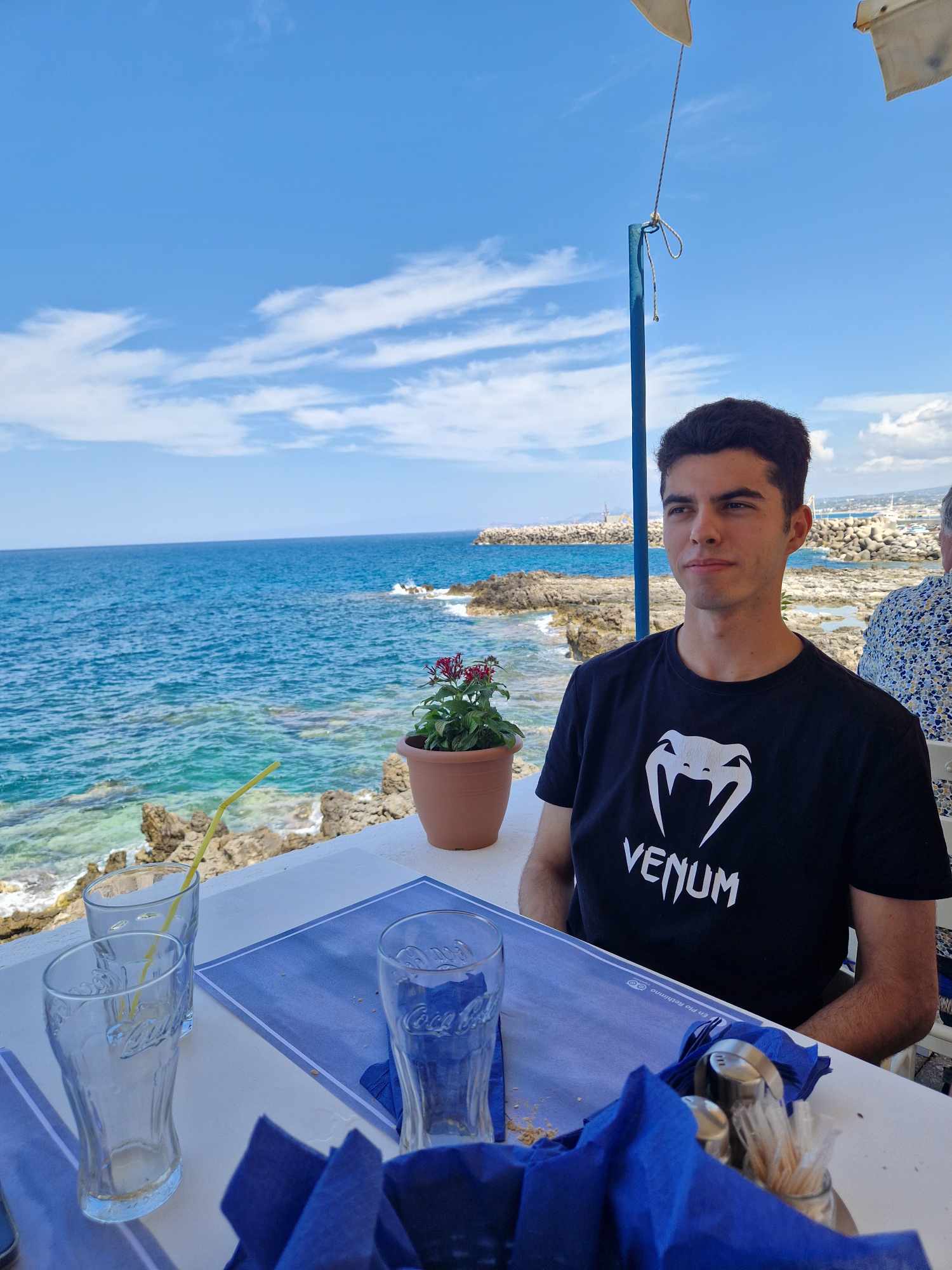 Profil de Clothaire, 21 ans, Annonce Gay à Claresholm