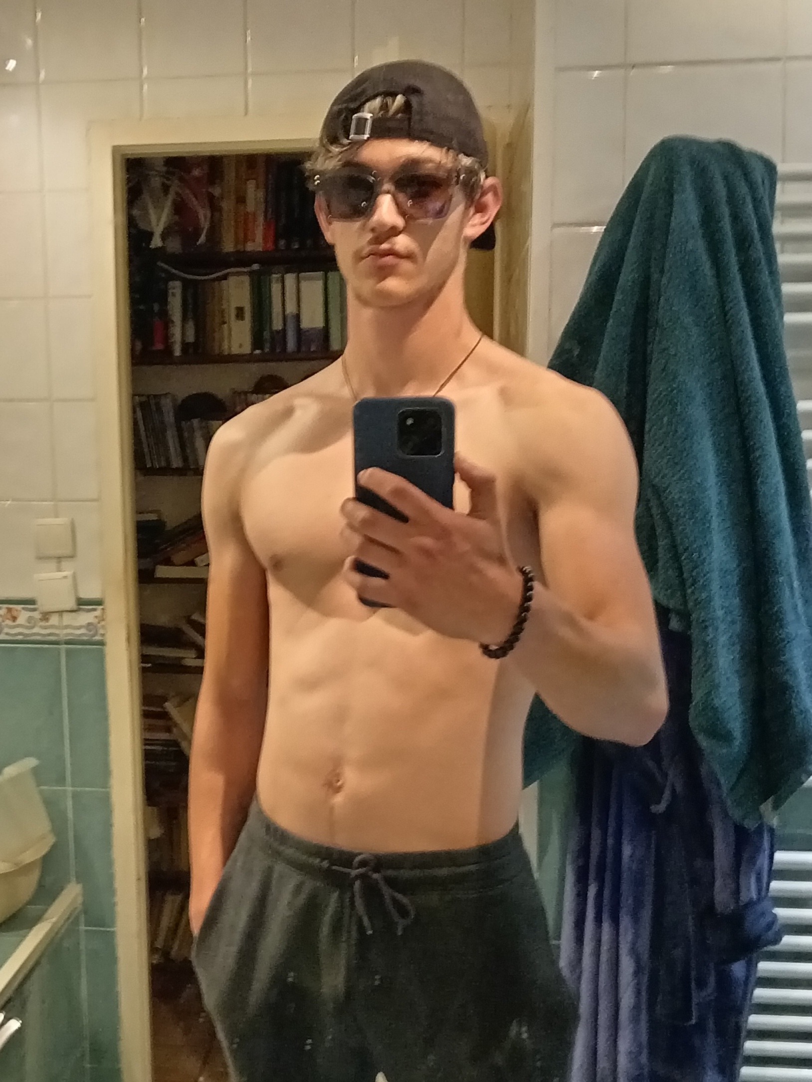 Profil de Misha, 18 ans, Annonce Gay à Strathmore