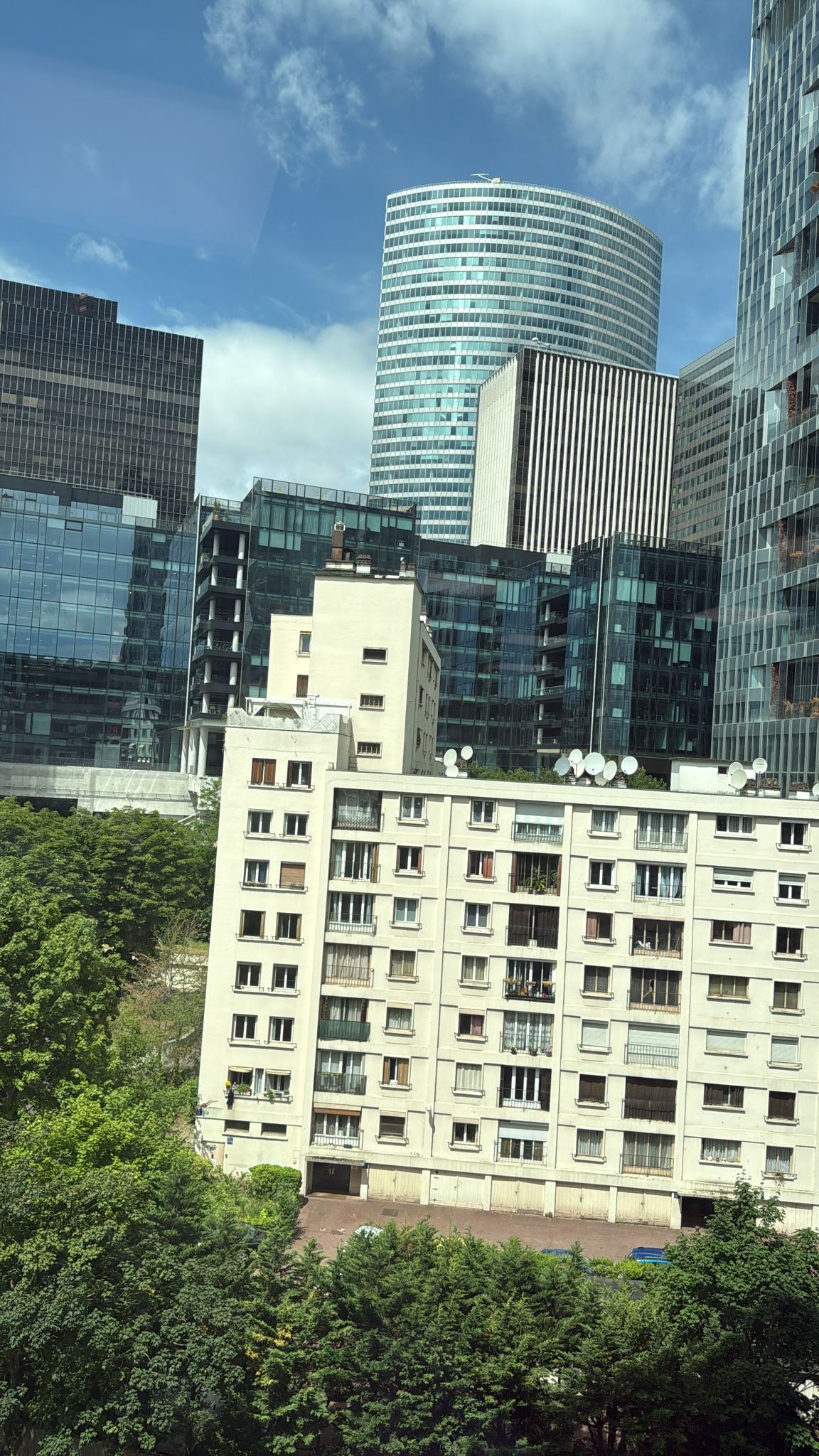 Profil de Ouways, 25 ans, Annonce Gay à Hussar