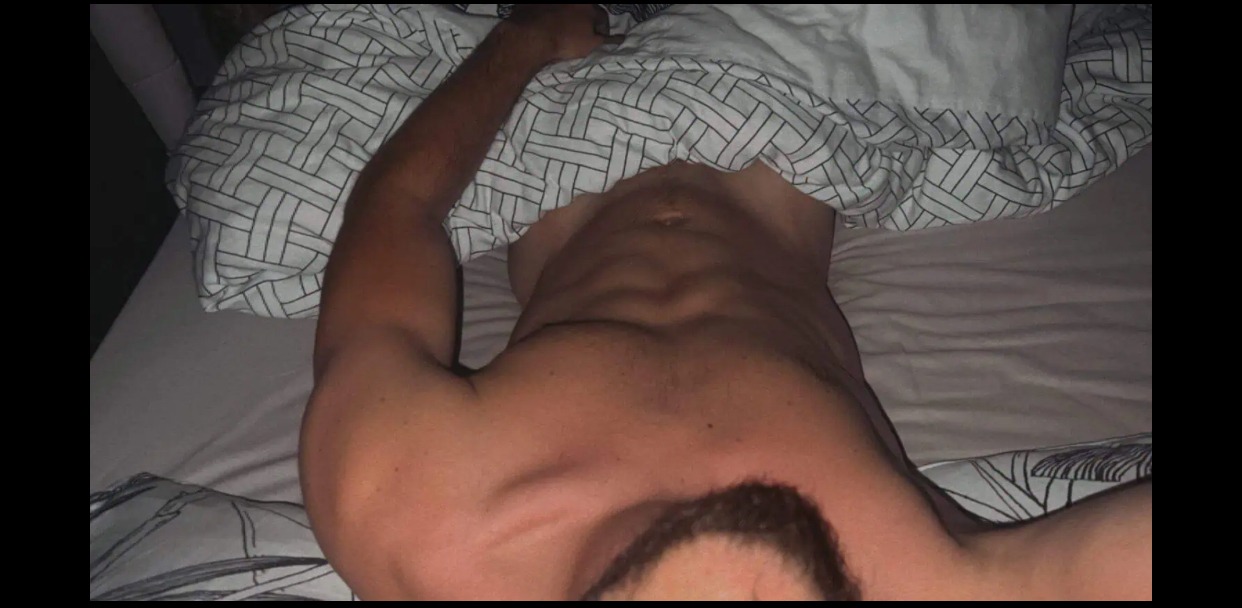 Profil de Mimoun, 23 ans, Annonce Gay à Eckville