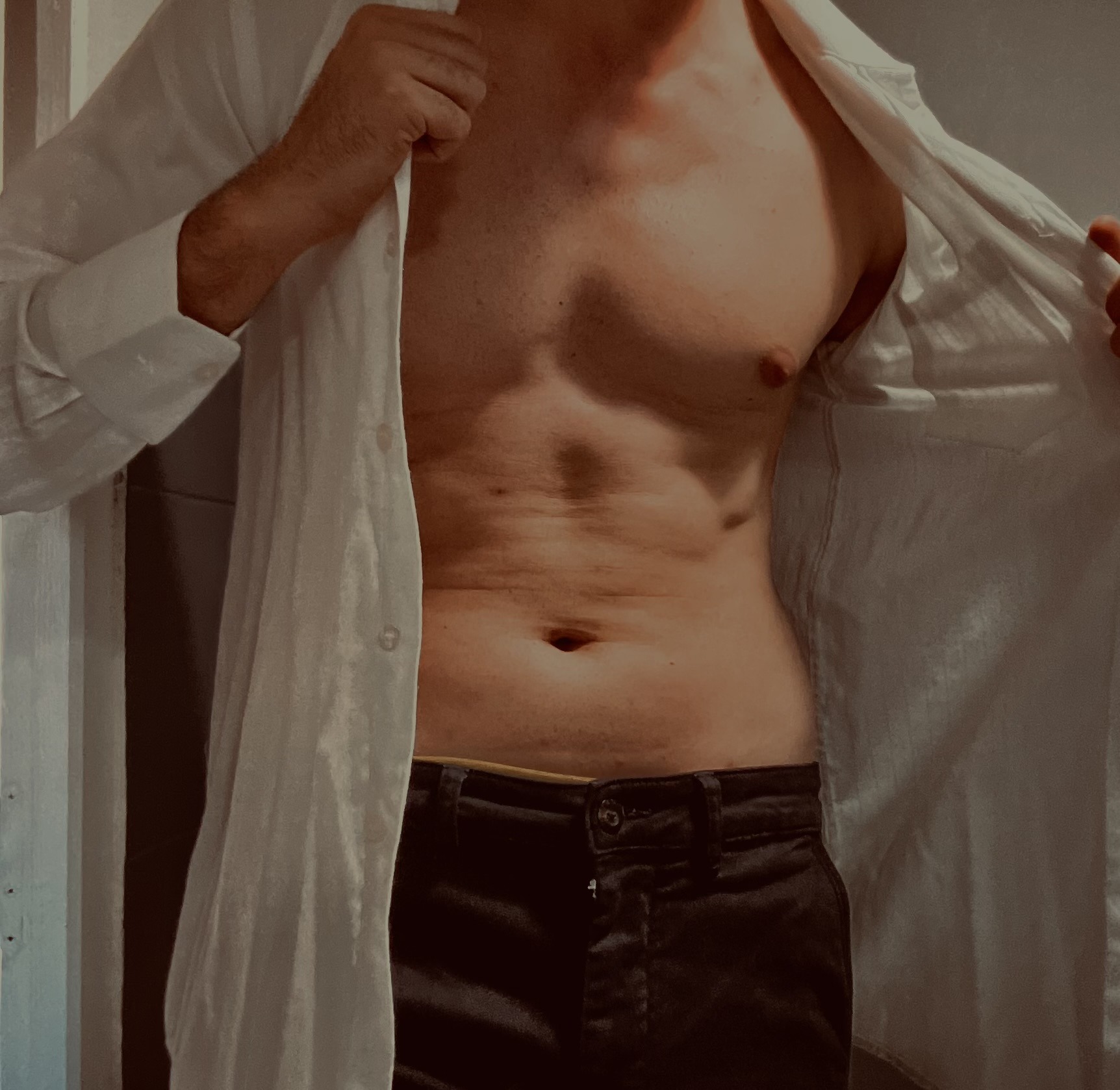 Profil de Rowan, 33 ans, Annonce Gay à Chauvin