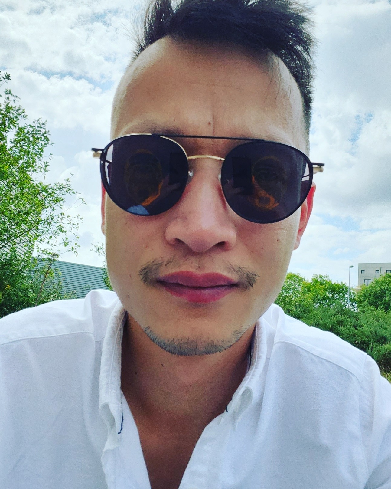 Profil de Mouloud, 31 ans, Annonce Gay à Saint-Albert